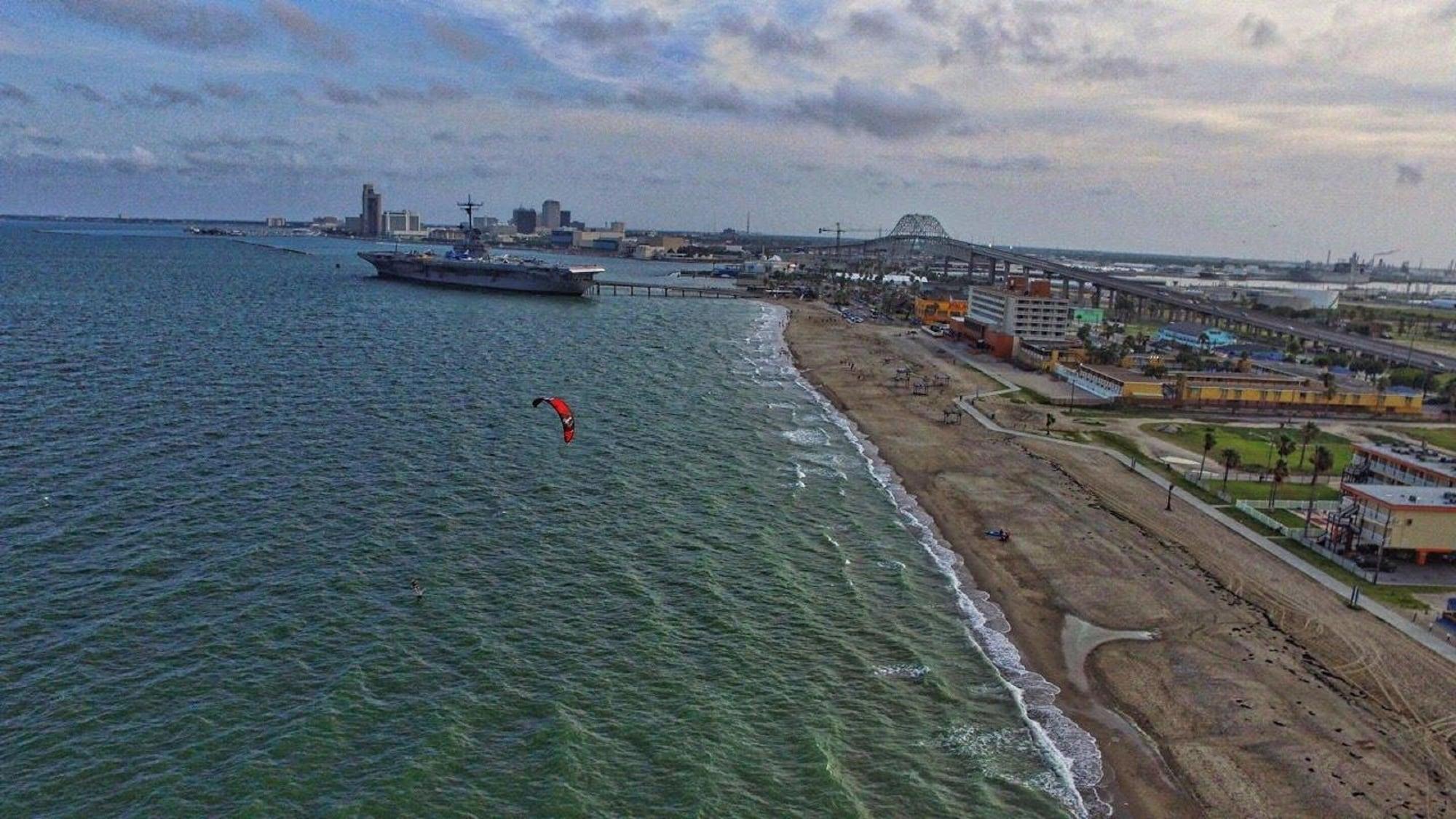Days Inn By Wyndham Corpus Christi Beach Экстерьер фото